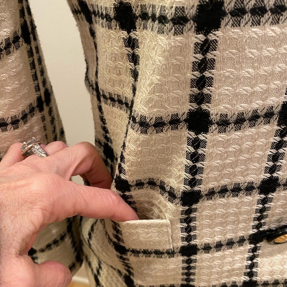 Casual Corner Womens Vintage Blazer Off White/Black Plaid /Gold Buttons/Size 2 P - Picture 6 of 13